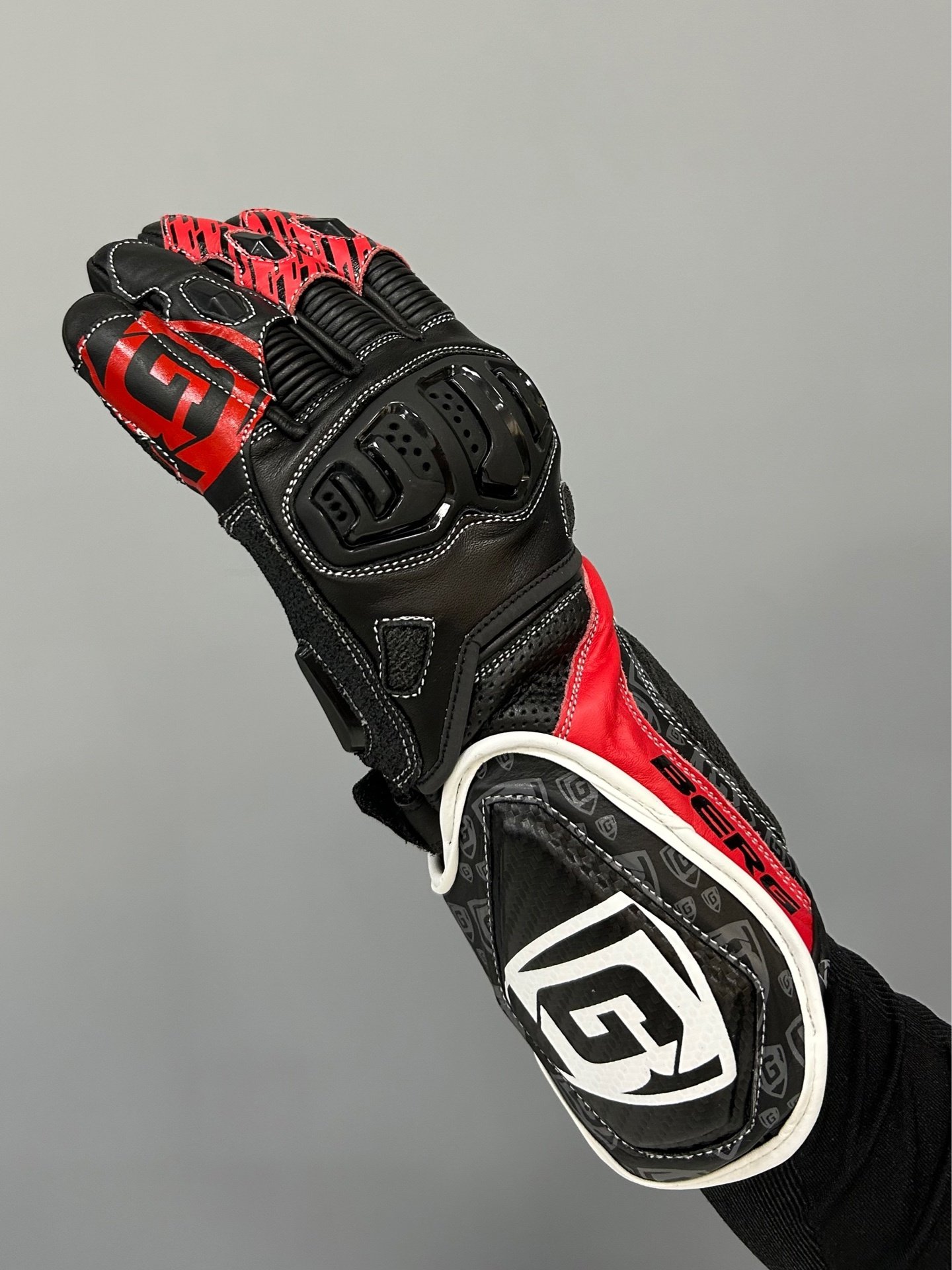 Мото перчатки Avenger Red